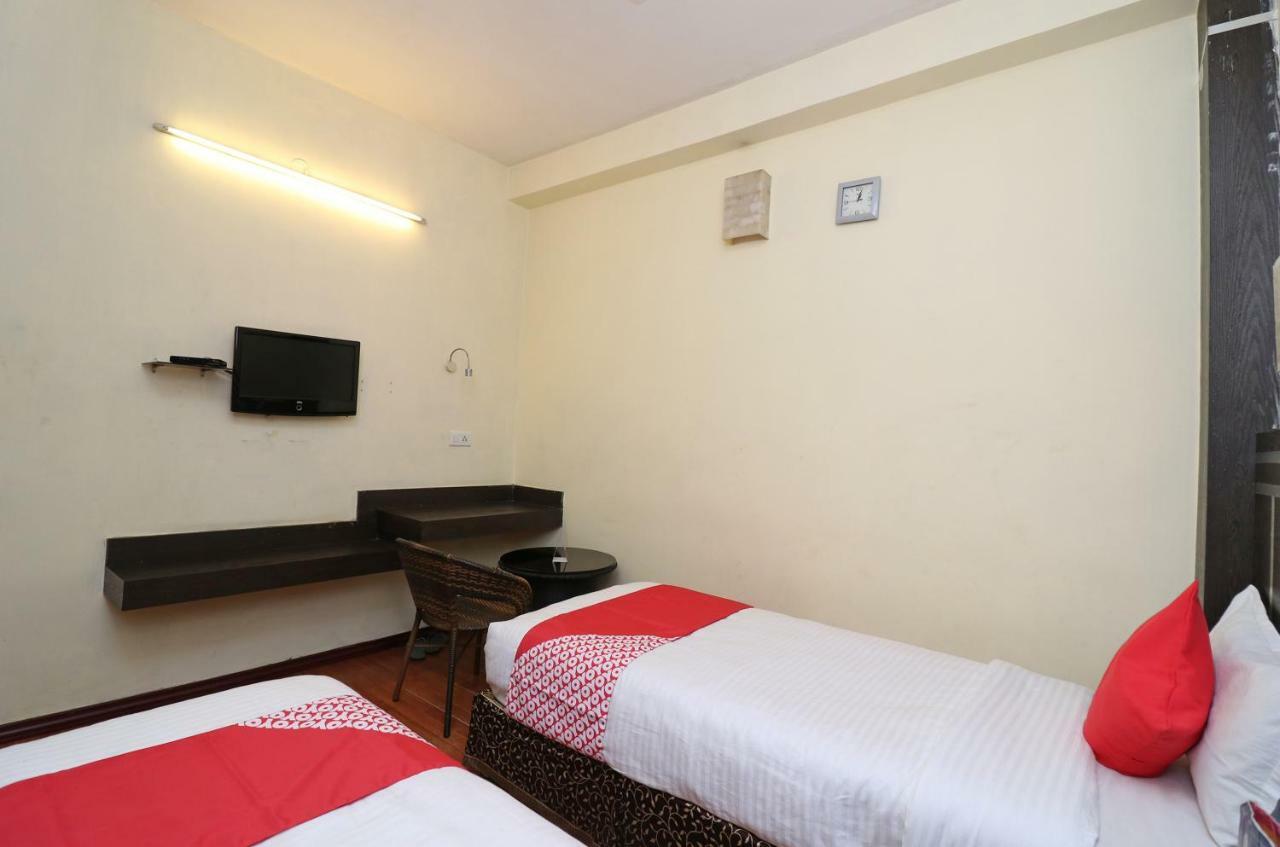 Oyo 22034 Hotel Kanisshk International Rourkela Luaran gambar